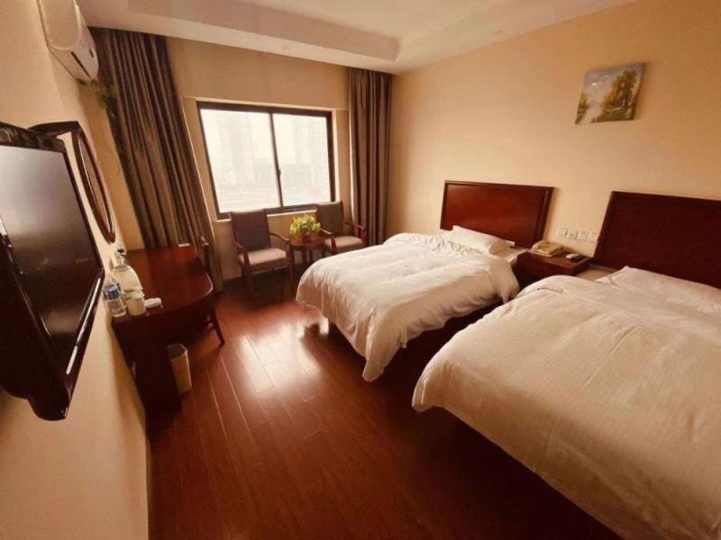 Greentree Inn Huai'An Bus Station Golden Eagle Xinya Huaihai Road Business Hotel מראה חיצוני תמונה