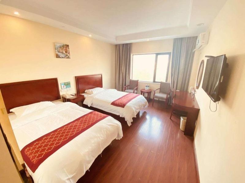 Greentree Inn Huai'An Bus Station Golden Eagle Xinya Huaihai Road Business Hotel מראה חיצוני תמונה