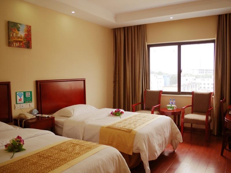 Greentree Inn Huai'An Bus Station Golden Eagle Xinya Huaihai Road Business Hotel מראה חיצוני תמונה