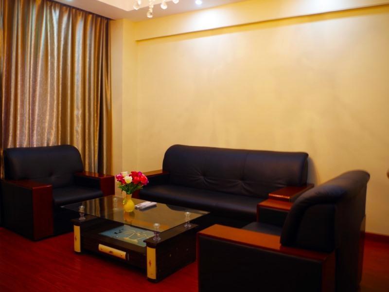 Greentree Inn Huai'An Bus Station Golden Eagle Xinya Huaihai Road Business Hotel מראה חיצוני תמונה