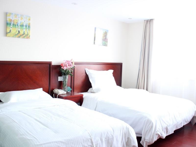 Greentree Inn Huai'An Bus Station Golden Eagle Xinya Huaihai Road Business Hotel מראה חיצוני תמונה