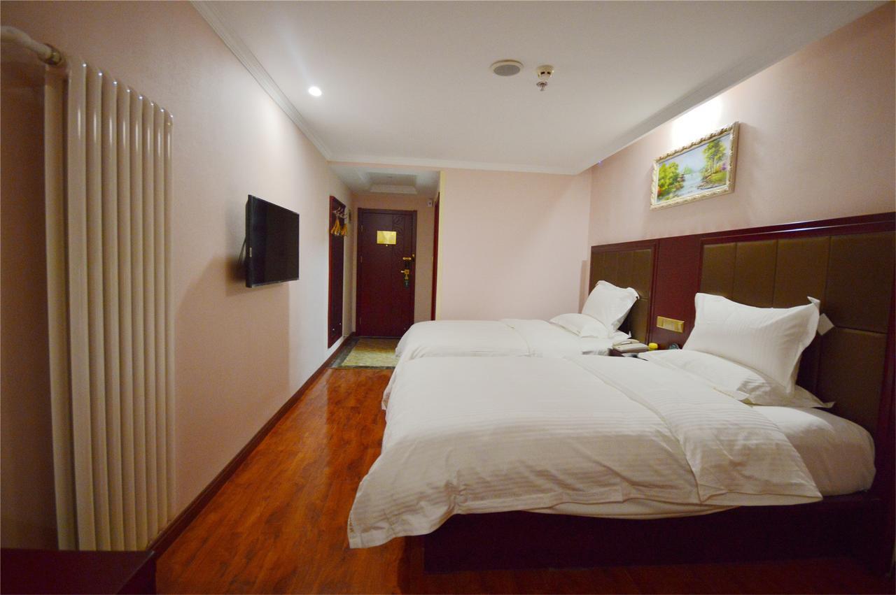Greentree Inn Huai'An Bus Station Golden Eagle Xinya Huaihai Road Business Hotel מראה חיצוני תמונה