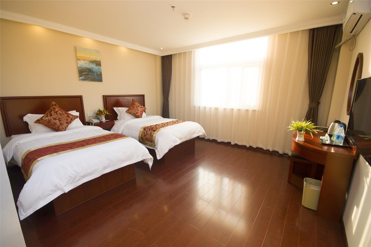 Greentree Inn Huai'An Bus Station Golden Eagle Xinya Huaihai Road Business Hotel מראה חיצוני תמונה