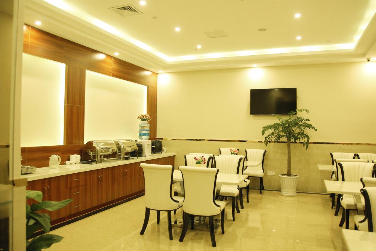 Greentree Inn Huai'An Bus Station Golden Eagle Xinya Huaihai Road Business Hotel מראה חיצוני תמונה